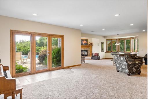 9025 Airport Road, Waconia, MN 55387