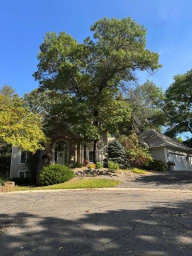 1743 Galaxie Court, Saint Paul, MN 55122