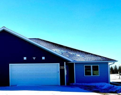 512 Garfield Street SE, Warroad, MN 56763