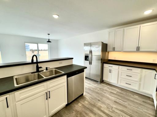 514 Garfield Street SE, Warroad, MN 56763