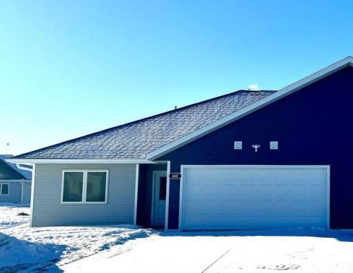 602 Garfield Street SE, Warroad, MN 56763