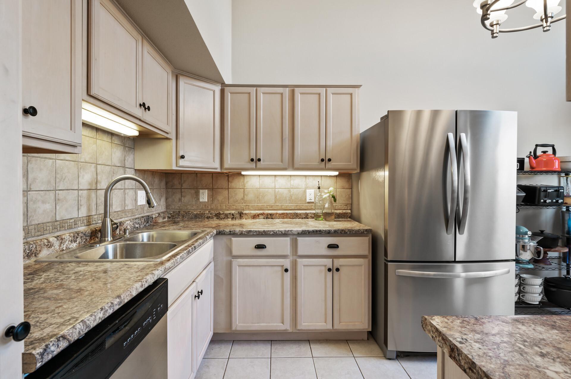 There is convenient under cabinet lighting in the kitchen that is great for ambient lighting in the evening.