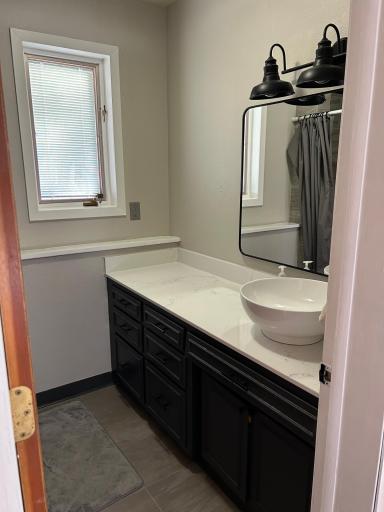 815 10th Avenue N, Moorhead, MN 56560