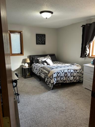 815 10th Avenue N, Moorhead, MN 56560