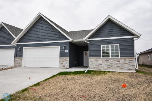 6706 71ST Avenue S, Horace, ND 58047
