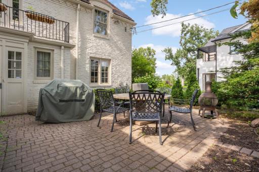 4893 E Lake Harriet Parkway, Minneapolis, MN 55419
