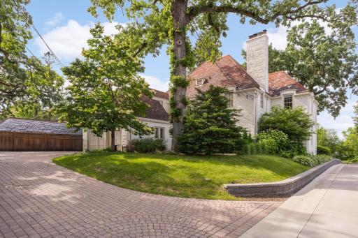 4893 E Lake Harriet Parkway, Minneapolis, MN 55419
