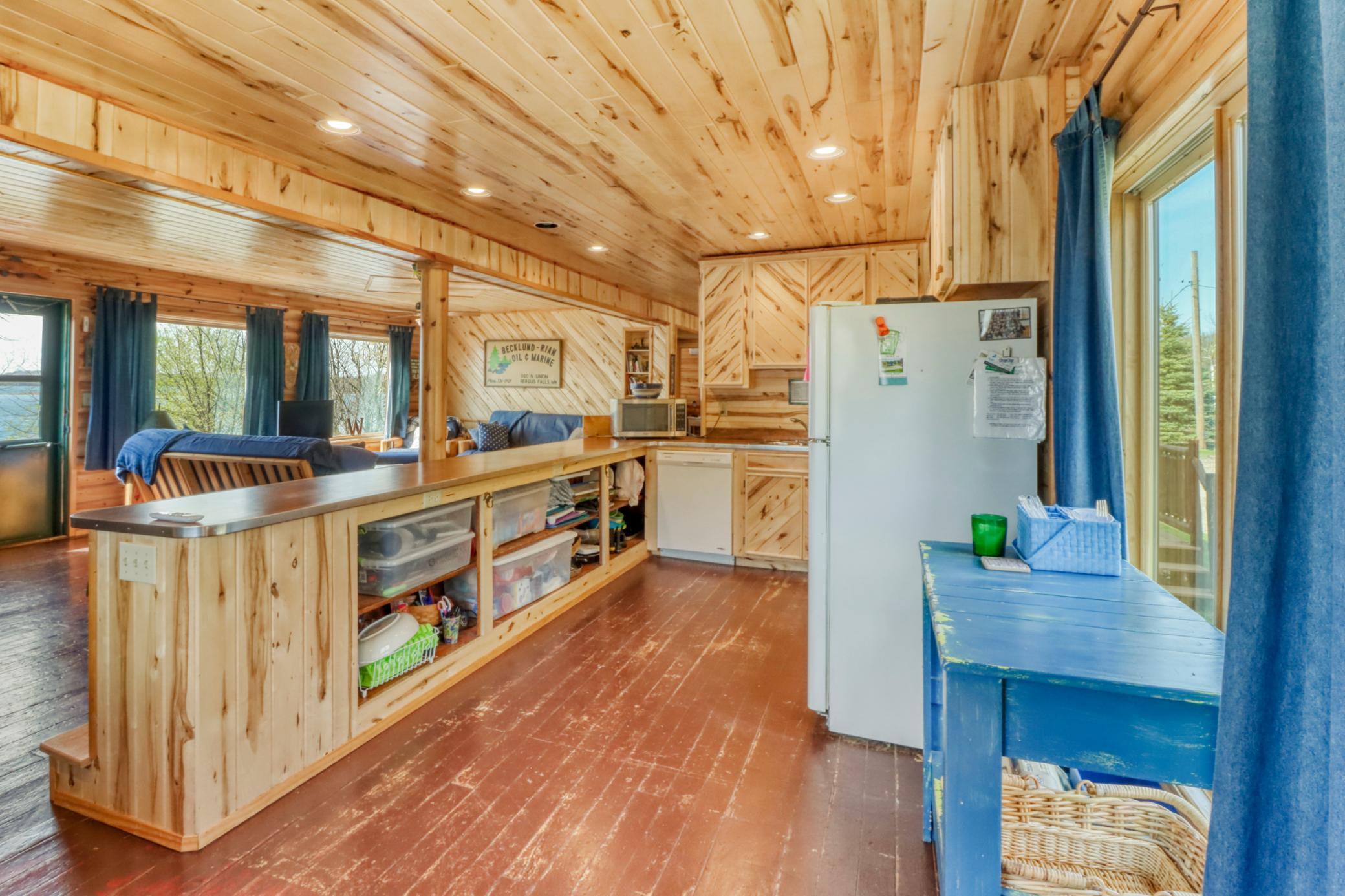 Kitchen1_8.JPG