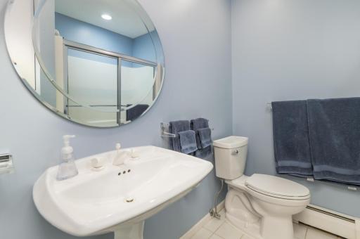There is a full guest bath off the hallway