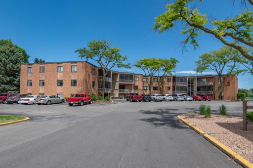 You can walk on sidewalks to Mound with shopping, banks, dining and the Dakota trail system!