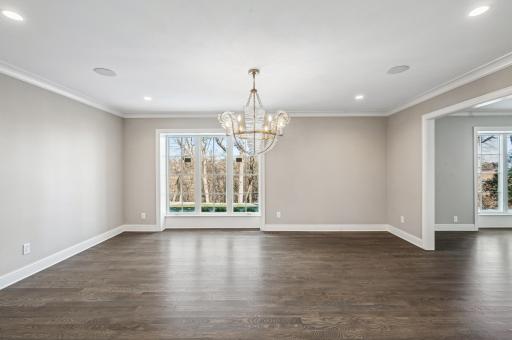 10 Saint Albans Road E, Hopkins, MN 55305