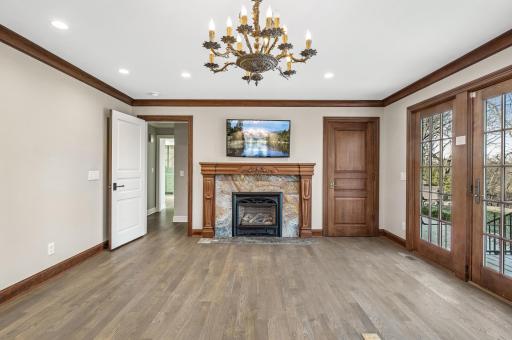 10 Saint Albans Road E, Hopkins, MN 55305