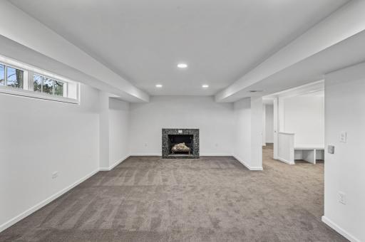 10 Saint Albans Road E, Hopkins, MN 55305