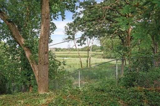 10 Saint Albans Road E, Hopkins, MN 55305