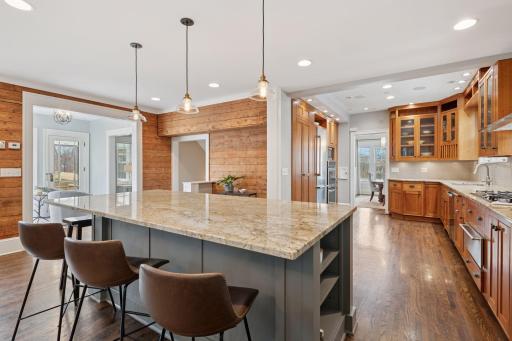 1402 W Minnehaha Parkway, Minneapolis, MN 55419