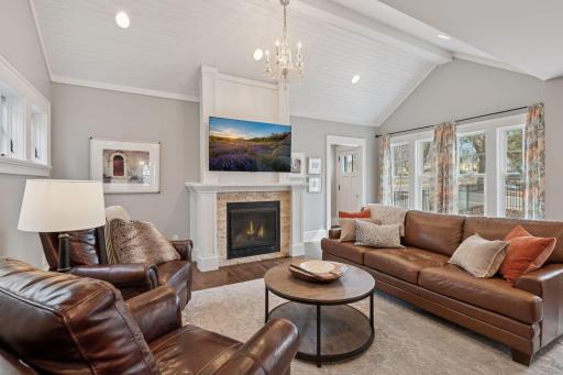 1402 W Minnehaha Parkway, Minneapolis, MN 55419