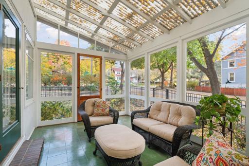 1402 W Minnehaha Parkway, Minneapolis, MN 55419