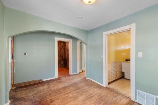 1690 Margaret Street, Saint Paul, MN 55106