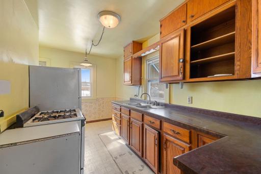 1690 Margaret Street, Saint Paul, MN 55106