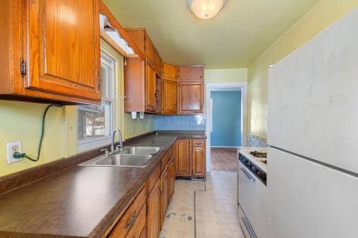 1690 Margaret Street, Saint Paul, MN 55106