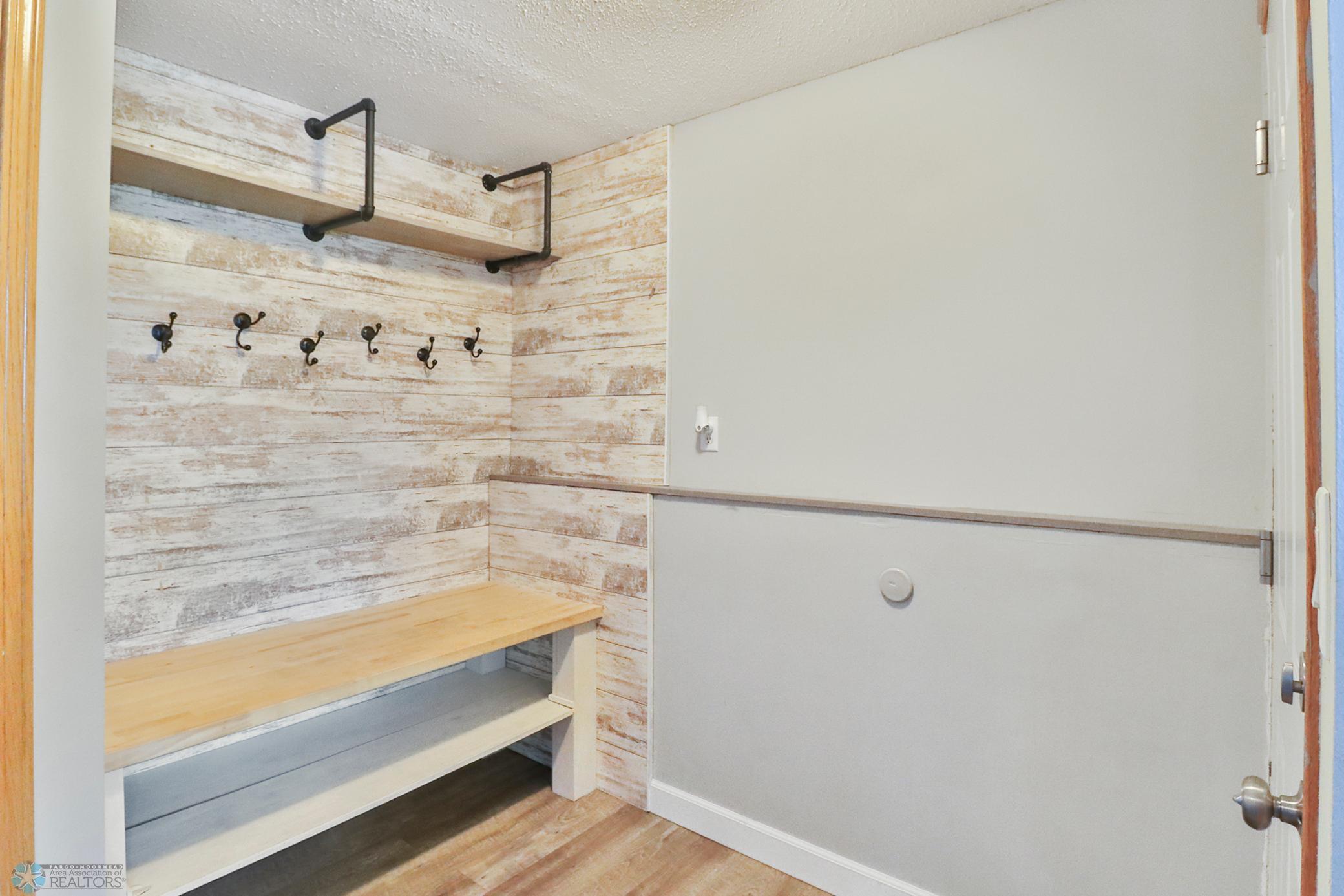 Basement Entry1_1.JPG