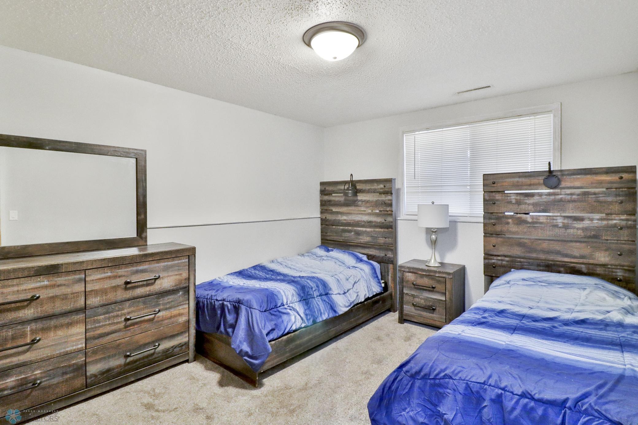 Basement Bedroom1_1.JPG