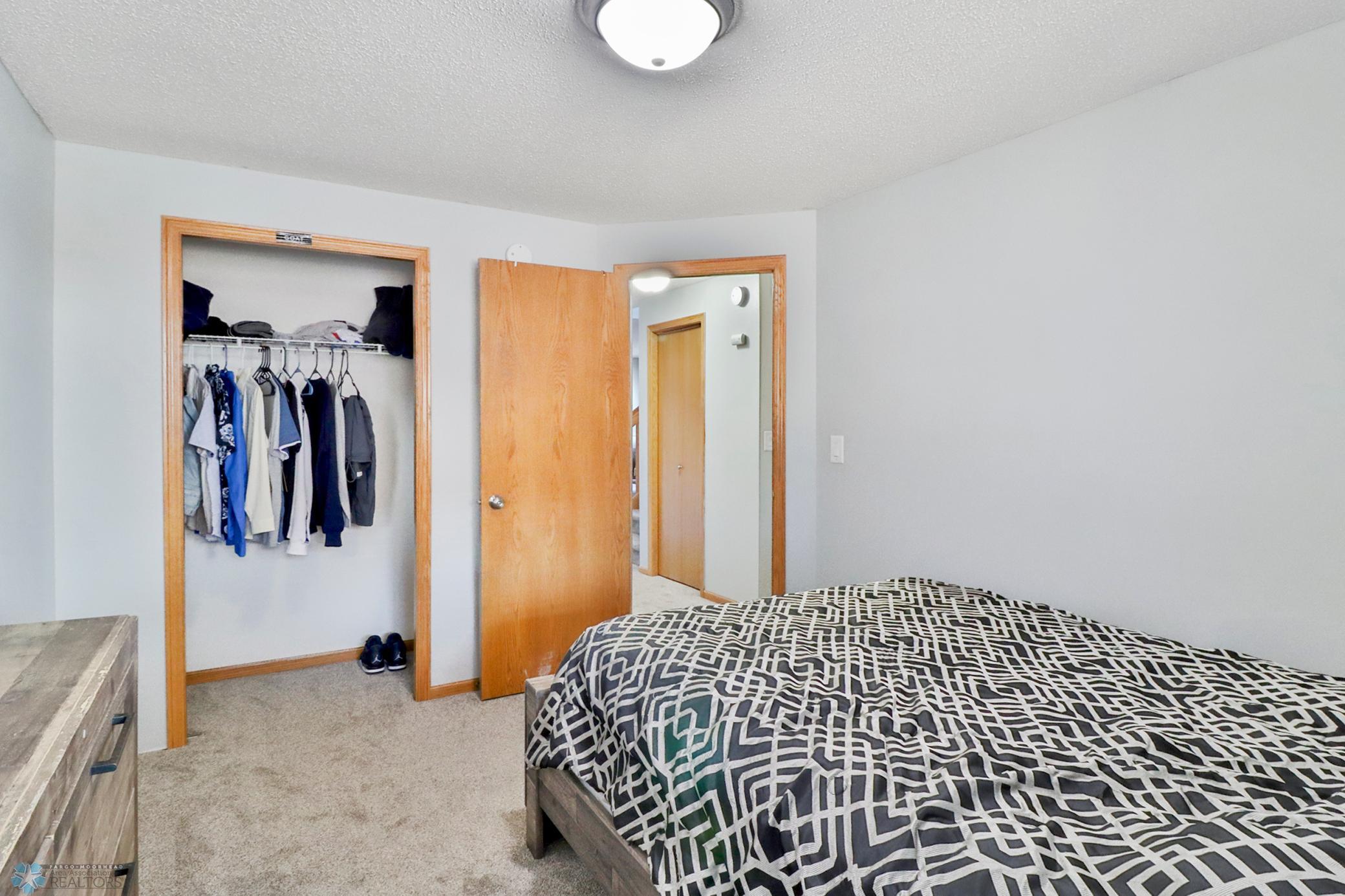Basement Bedroom2_2.JPG