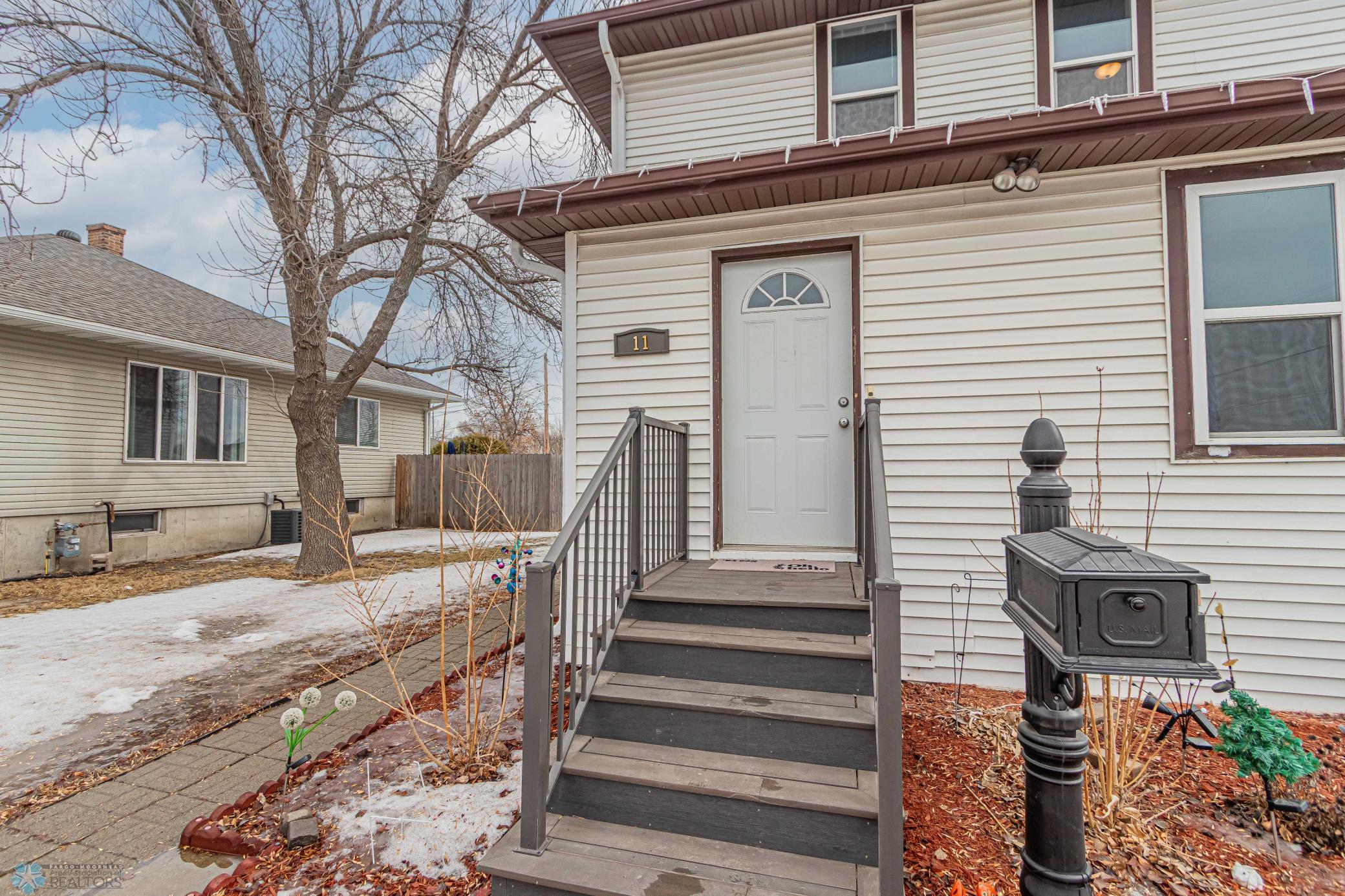 11 Center St, West Fargo, ND 58078-30.jpg