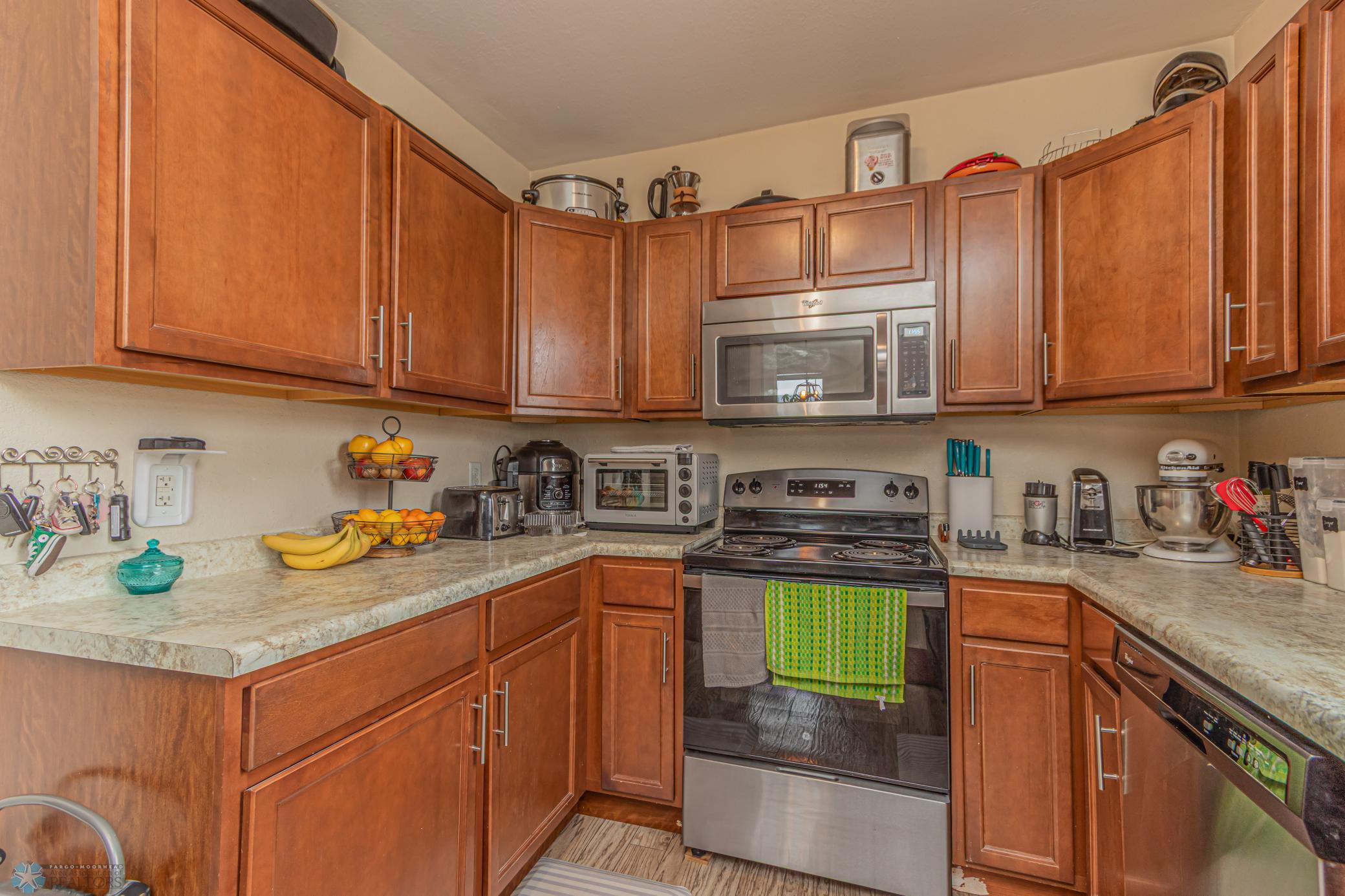 11 Center St, West Fargo, ND 58078-9.jpg