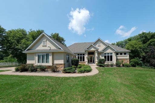 3BR | 3 BA Main Level Living-Residence built 2001