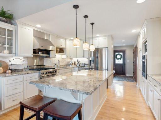 1303 E Pointe Drive, Brainerd, MN 56401