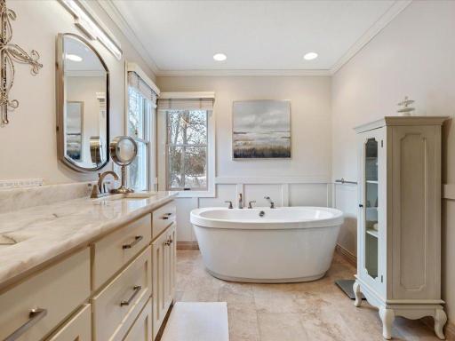 1303 E Pointe Drive, Brainerd, MN 56401