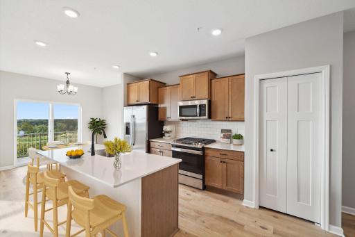 6695 Bluestem Way, Minnetrista, MN 55331
