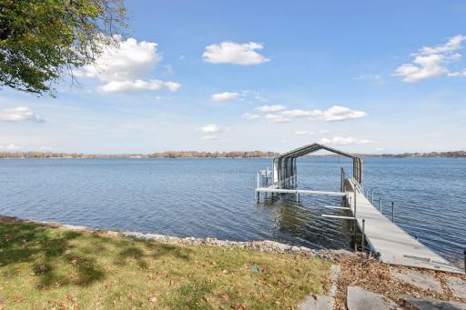 1990 Shadywood Road, Wayzata, MN 55391