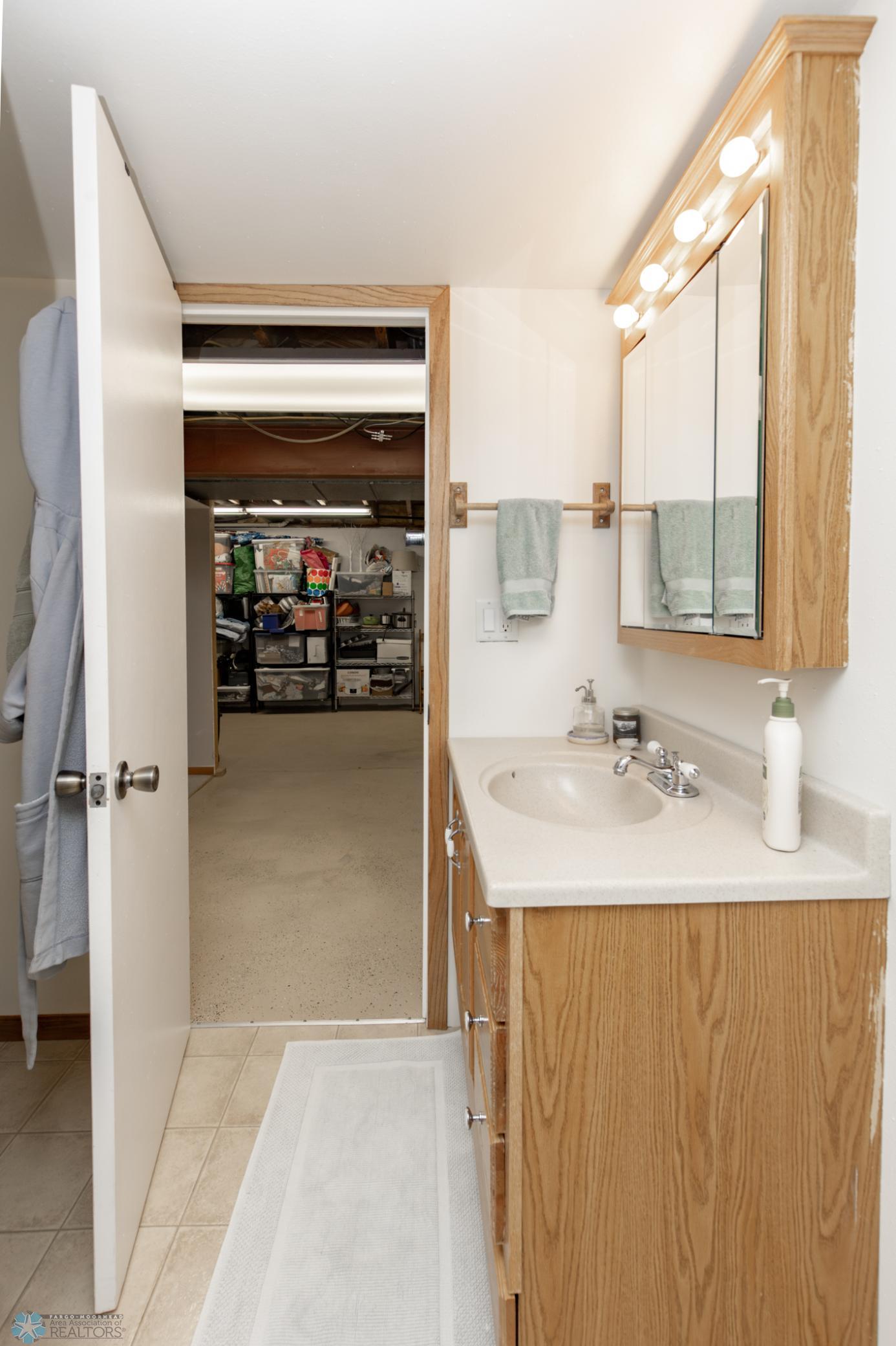 Bathroom 2 - 3/4