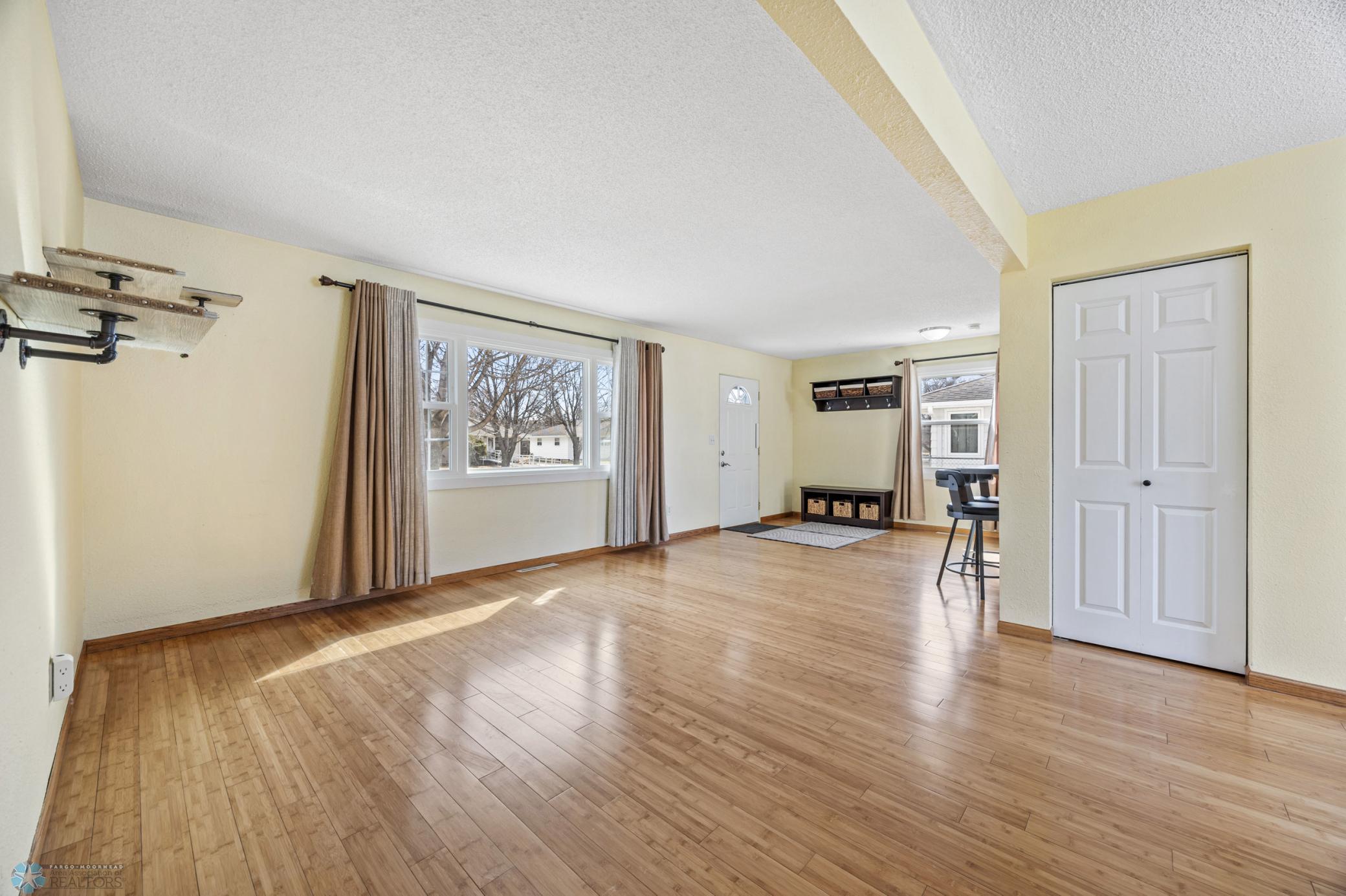 living area & foyer space