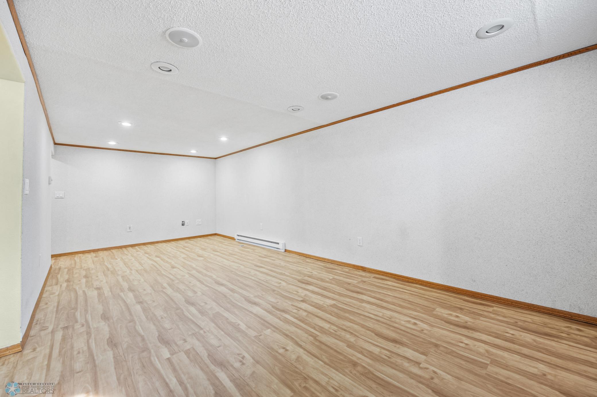 bsmt family room w/new flooring