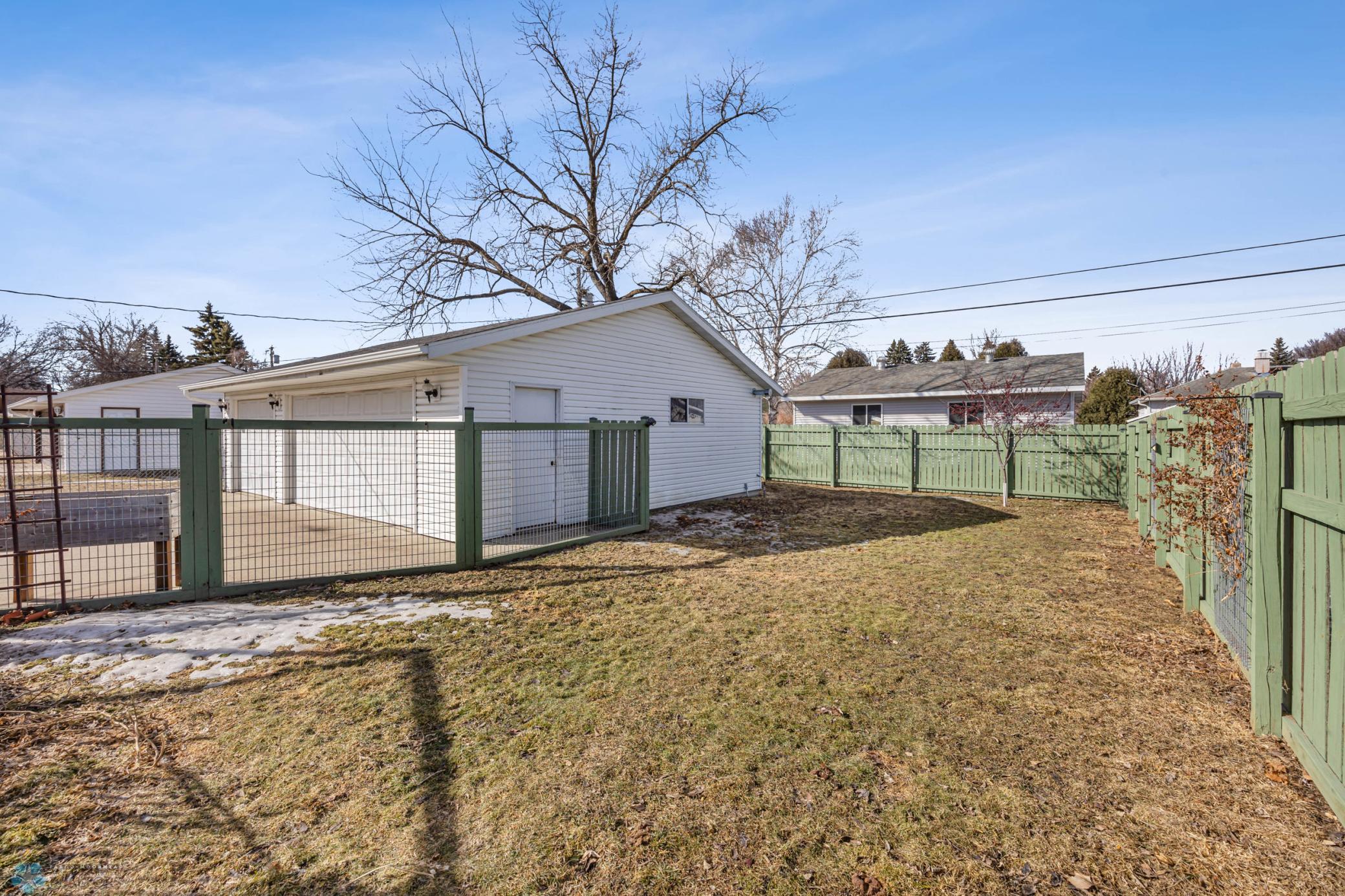 adorable fenced yard!