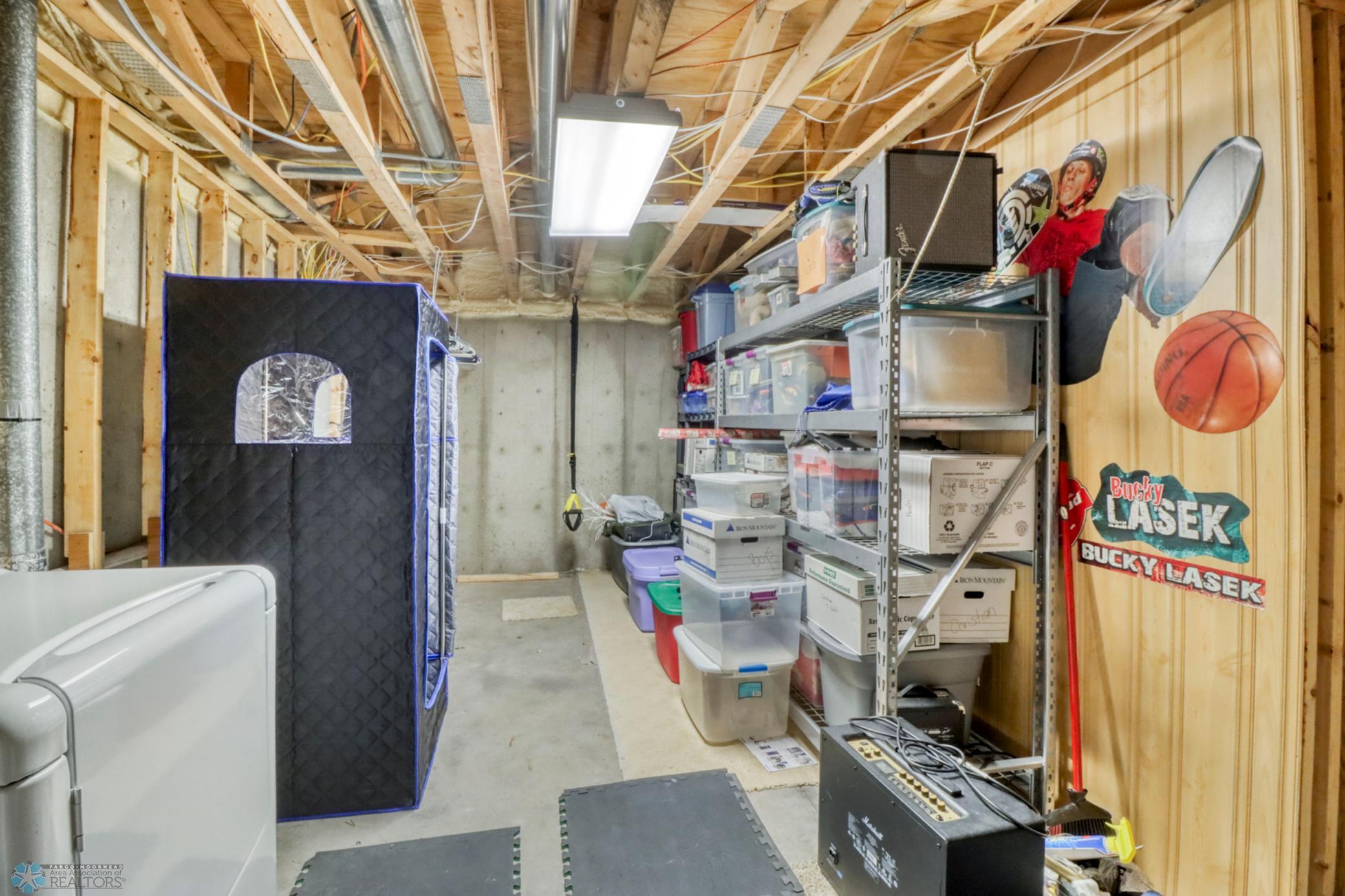Basement Storage1_1.JPG
