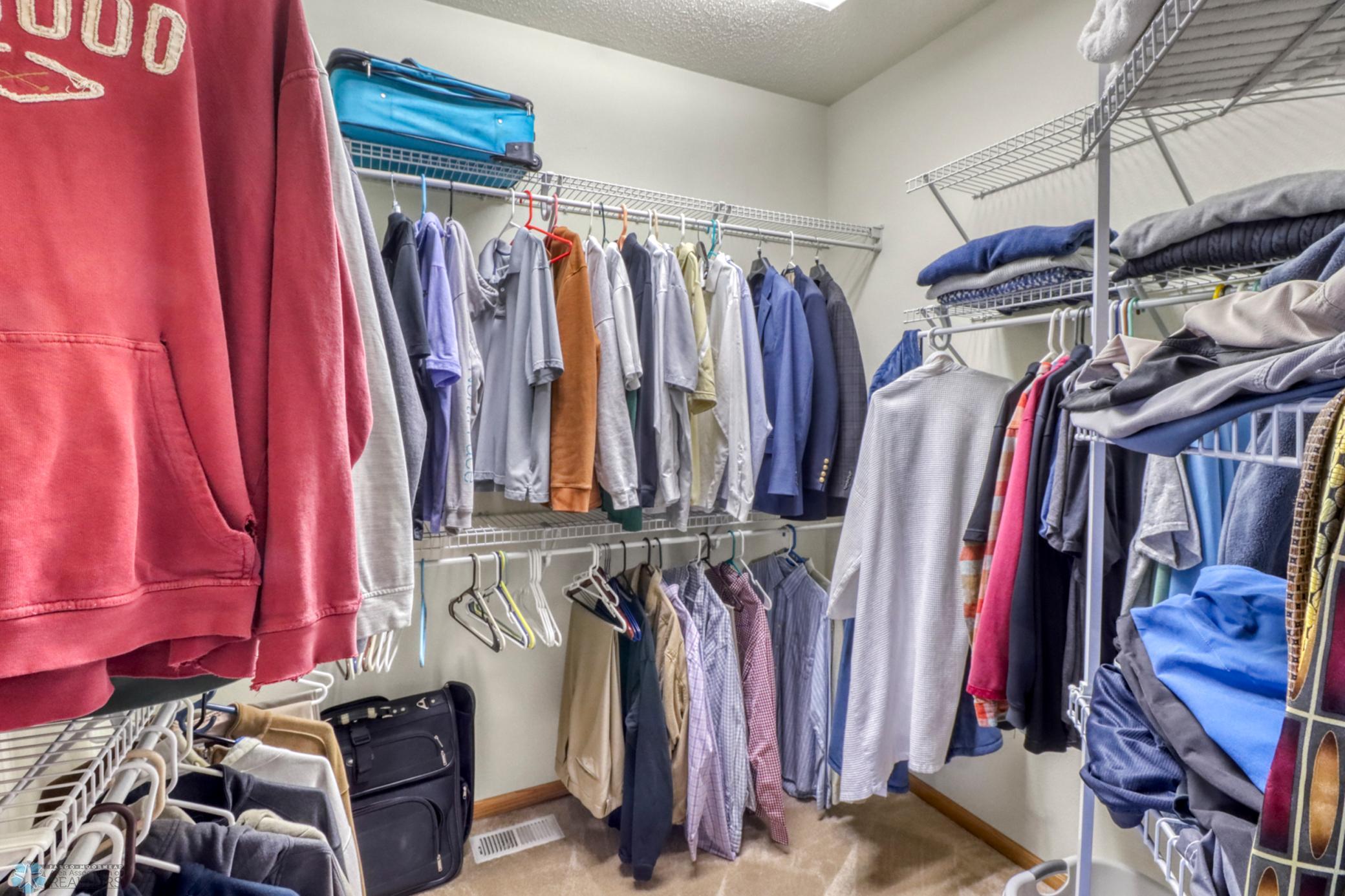 Primary Closet1_1.JPG