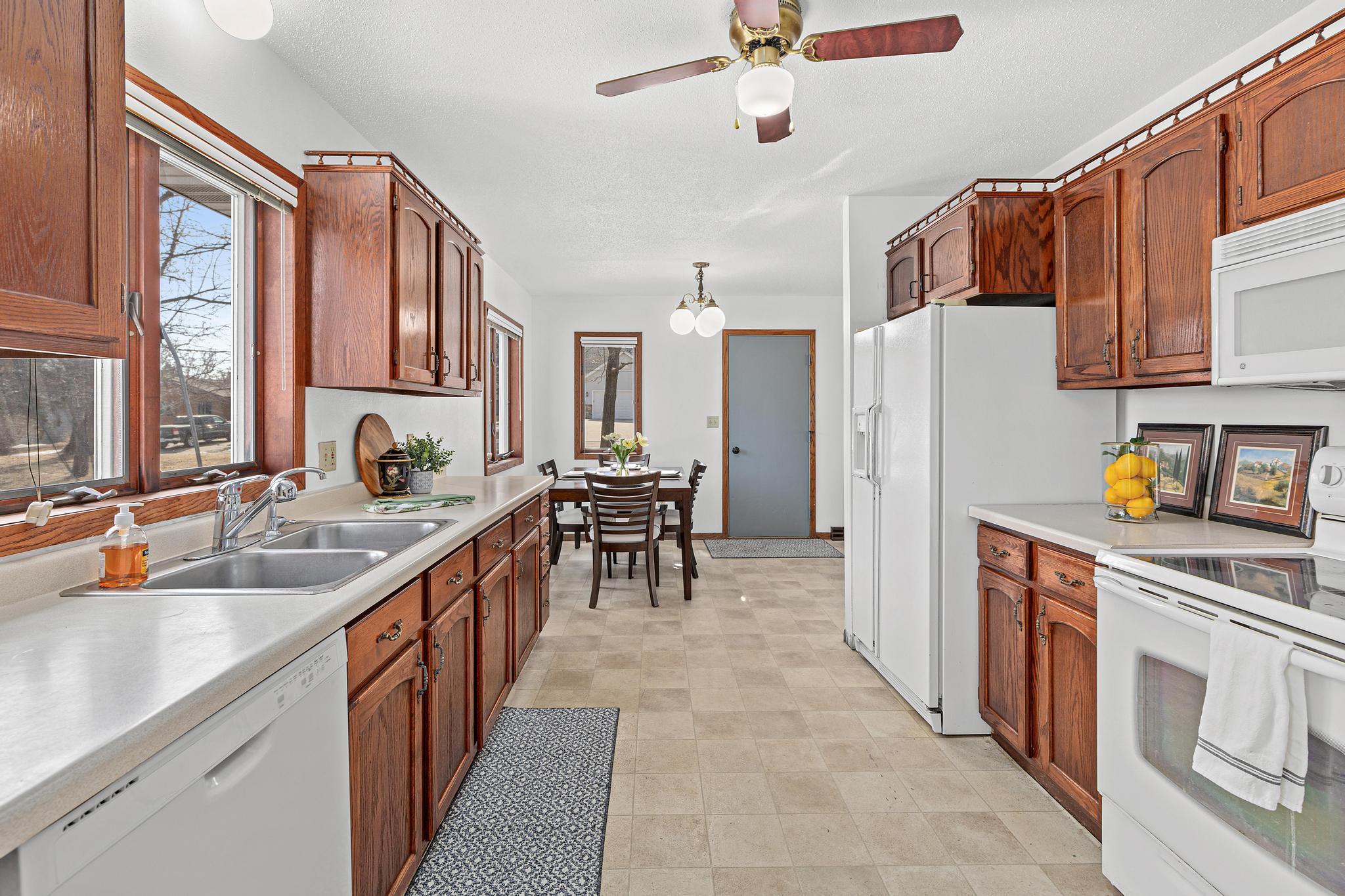 230 N Bourbon Circle-9.jpg