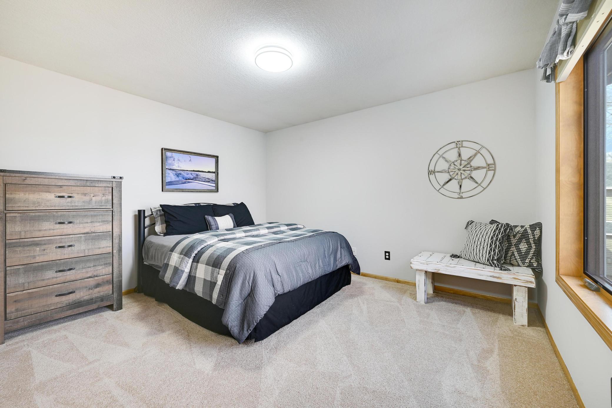 4th Bedroom on upper with it's own bath!