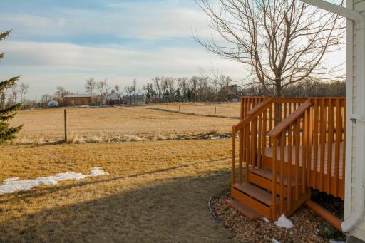 16 Line Drive, Morris, MN 56267