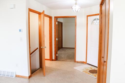 16 Line Drive, Morris, MN 56267