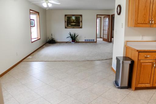16 Line Drive, Morris, MN 56267