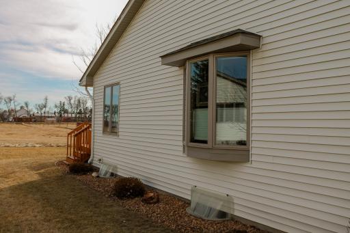 16 Line Drive, Morris, MN 56267