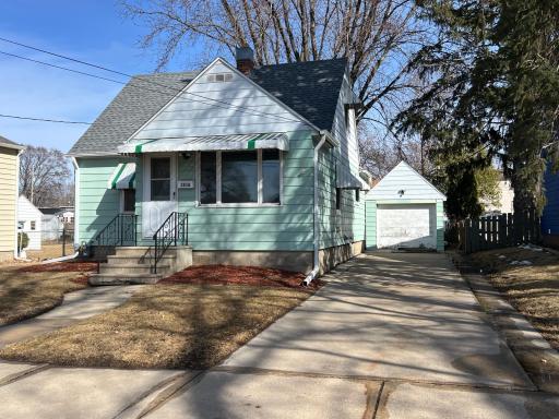 1216 5th Avenue SE, Rochester, MN 55904