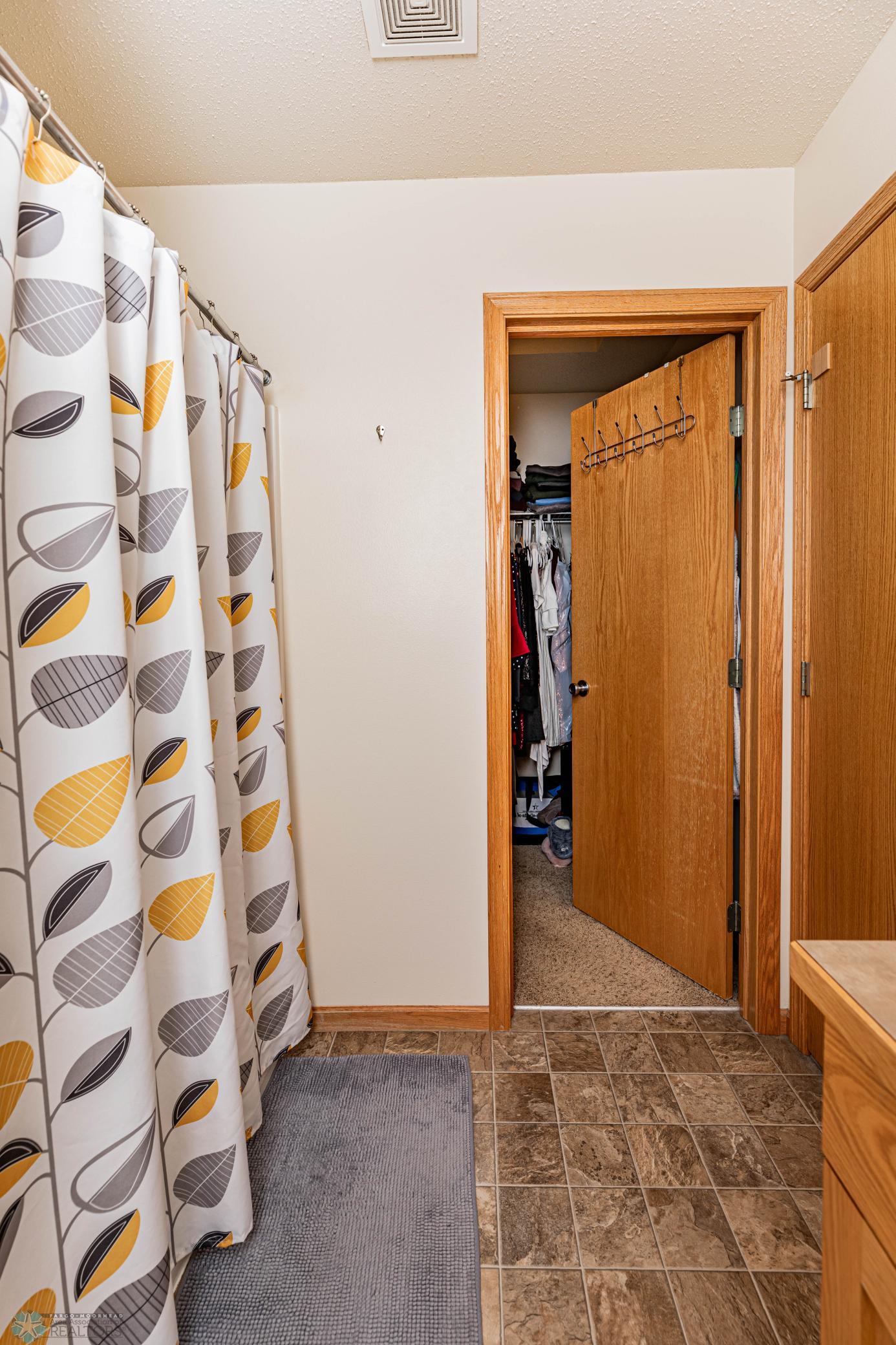 Upper Level Primary Bathroom
