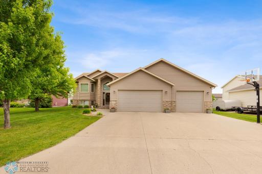 511 8th Street NE, Dilworth, MN 56529