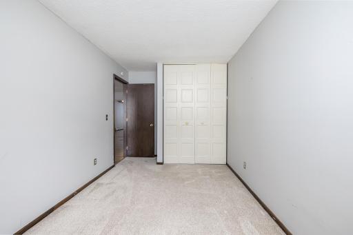 1601 N Innsbruck Drive, 101, Minneapolis, MN 55432